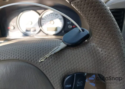 2005 Ford Escape Xlt z USA, uszkodzony, nr VIN 1FMYU93105KA72520